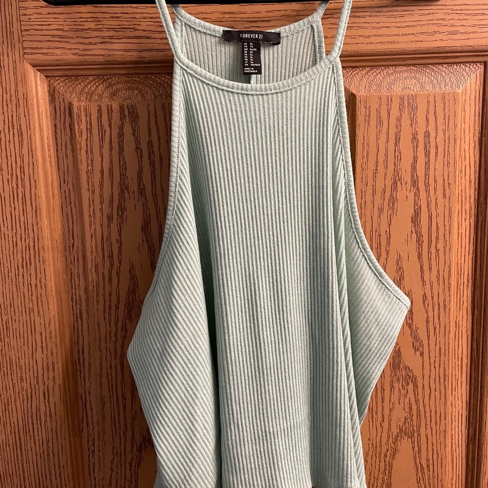 Forever 21 xl spaghetti strap tank super cute - Picture 4 of 4